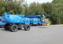 Vorstellung der Hebebühne bei der Schulung